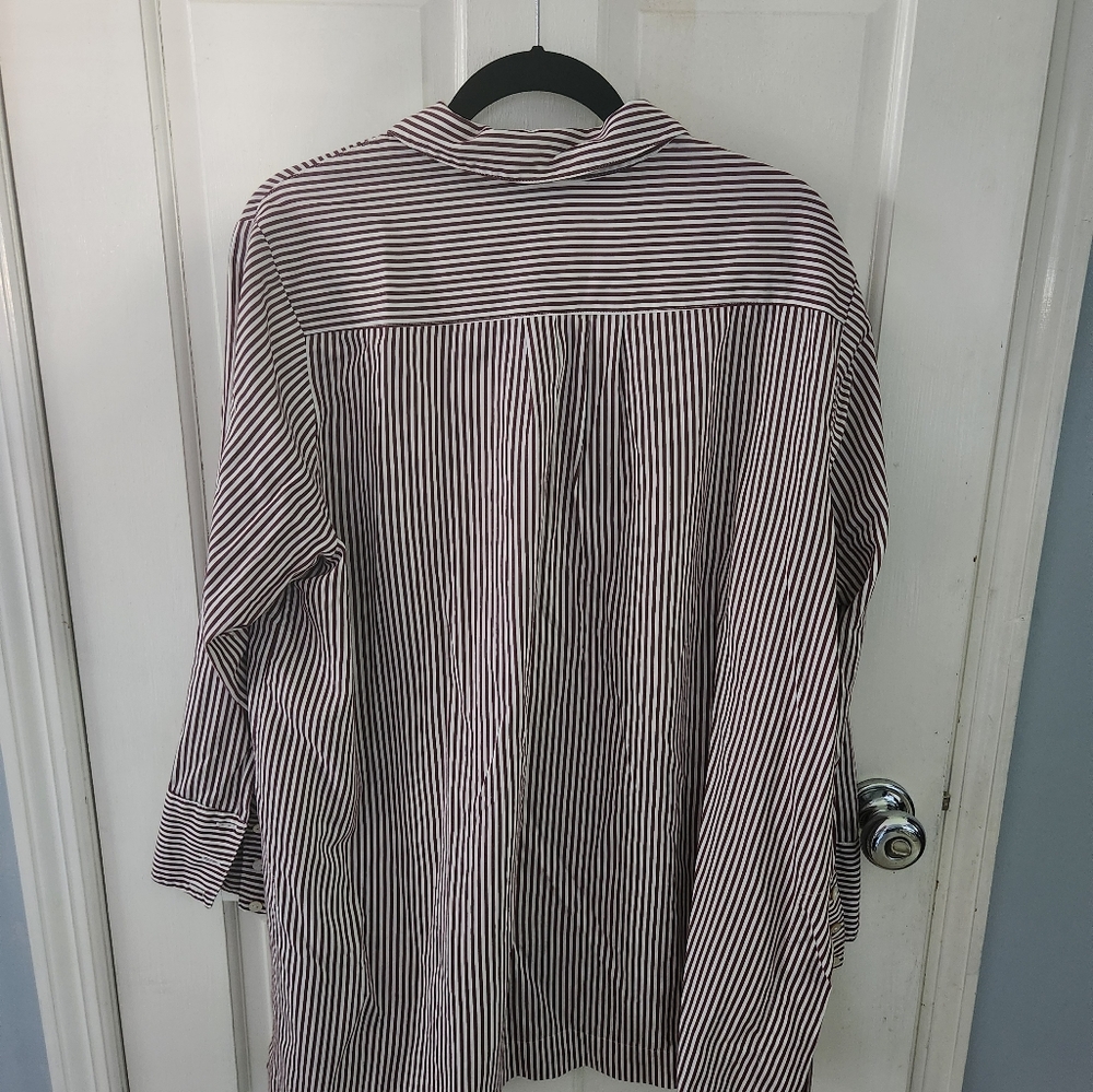 Womean's 2x Button-Down Blouse - image 2